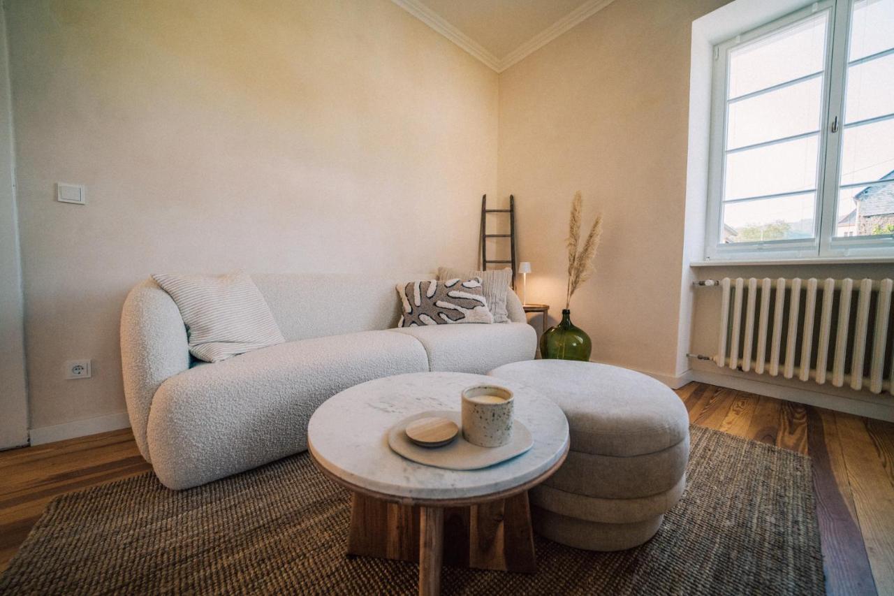 Gut Foersterlay - Exklusive Boutique Apartments Im Historischen Winzerhaus Direkt An Der Mosel Lösnich Εξωτερικό φωτογραφία