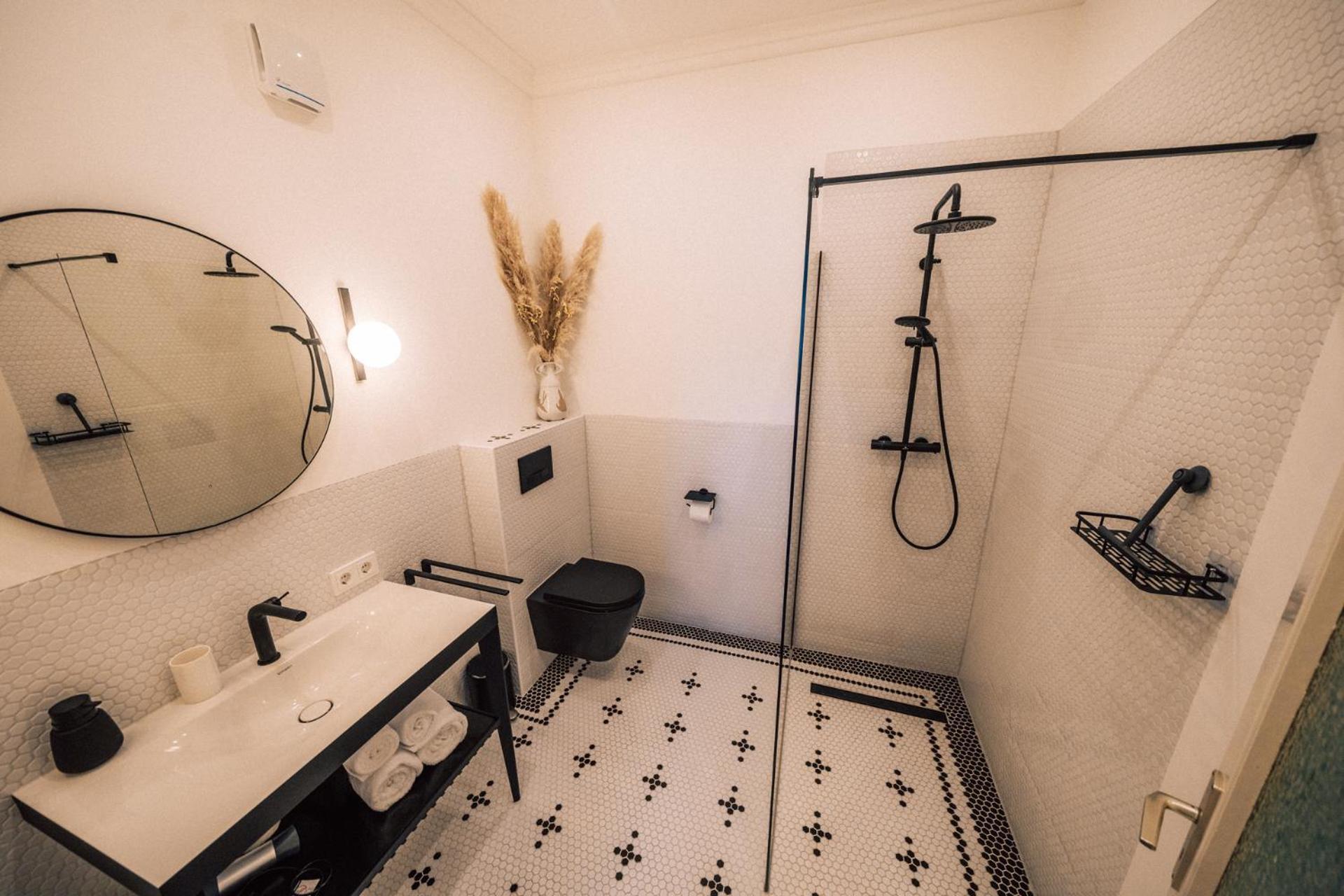 Gut Foersterlay - Exklusive Boutique Apartments Im Historischen Winzerhaus Direkt An Der Mosel Lösnich Εξωτερικό φωτογραφία